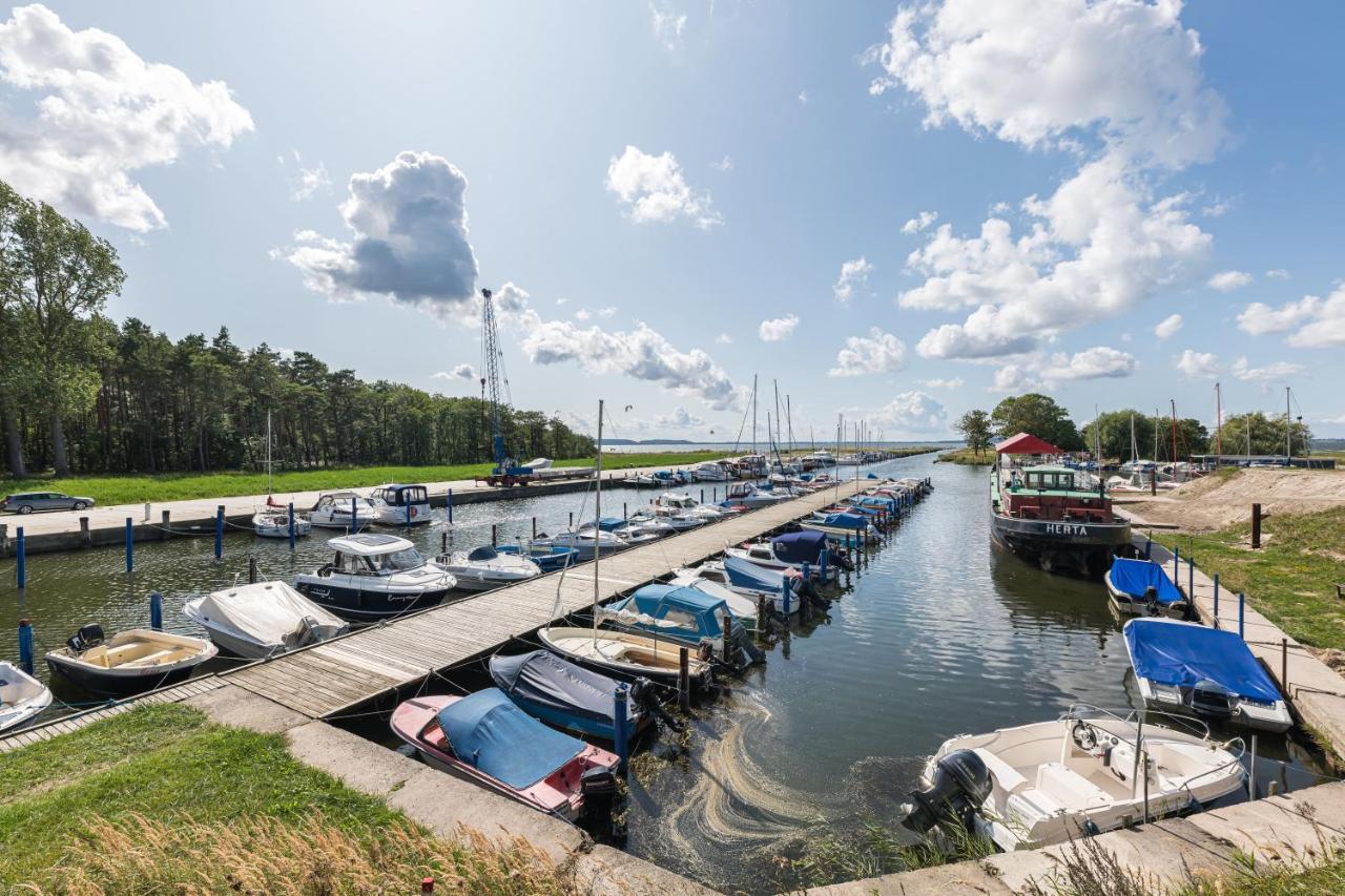Marina Martinshafen Hotel Сасниц Екстериор снимка