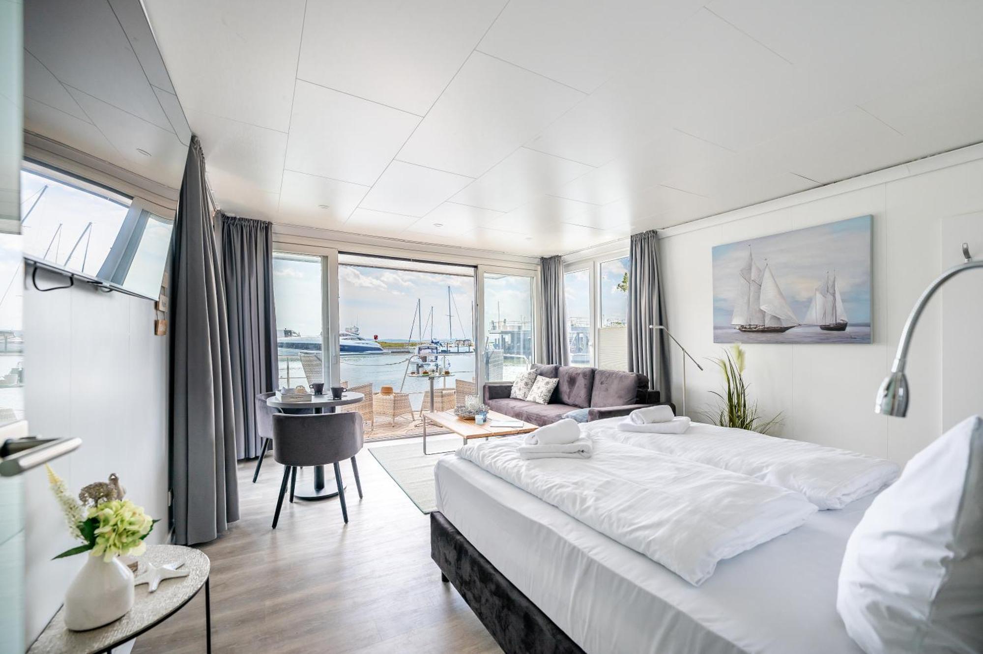 Marina Martinshafen Hotel Сасниц Екстериор снимка